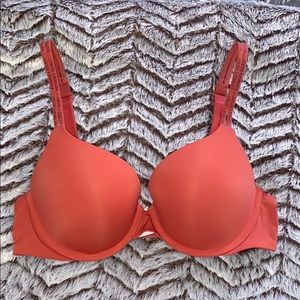 Victoria Secret T-Shirt Push Up Bra